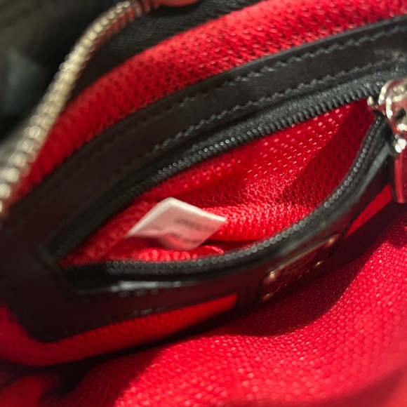 MCM LION PRINCESS SMALL SLING BAG - Picture 5 of 10